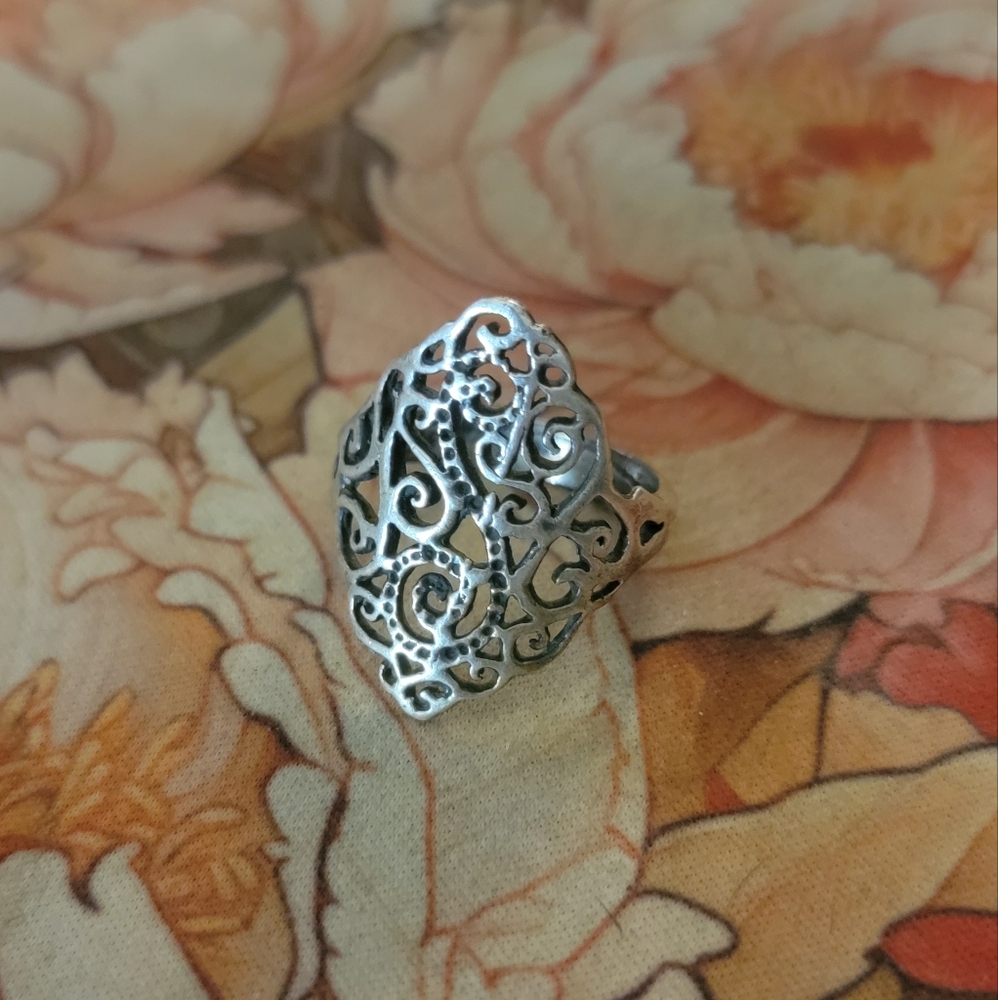 vintage silver filigree ring